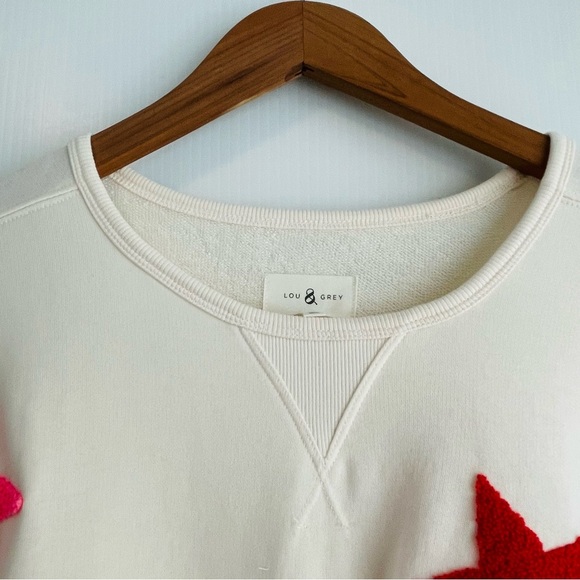 Lou & Grey Cream Crewneck Sweatshirt with Red and Pink Star Accents size XL - Picture 5 of 8